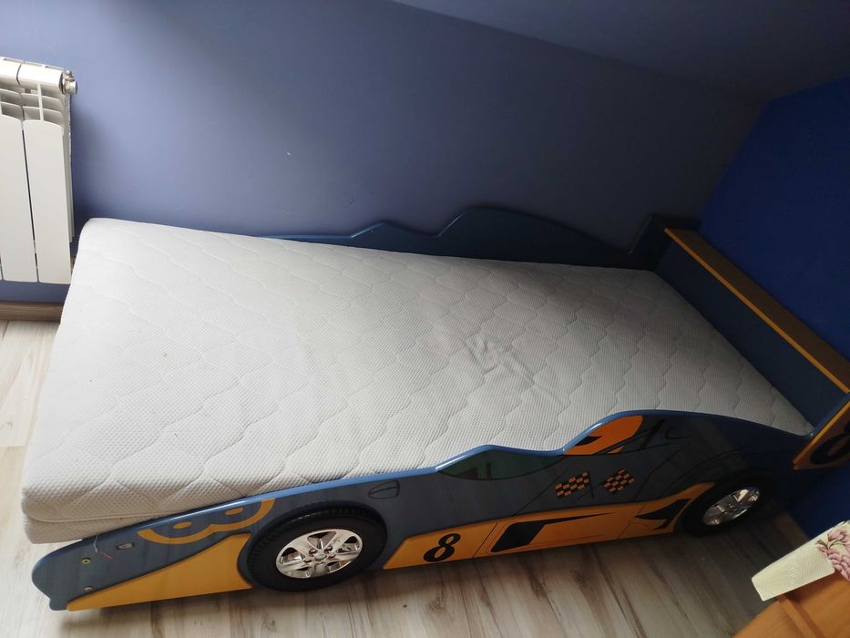 Łóżko dziecięce samochód