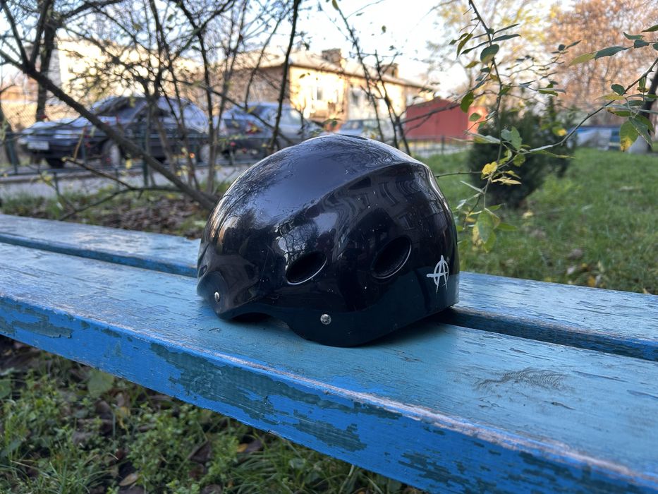 Шолом підлітковий для  мото-, велотранспорту