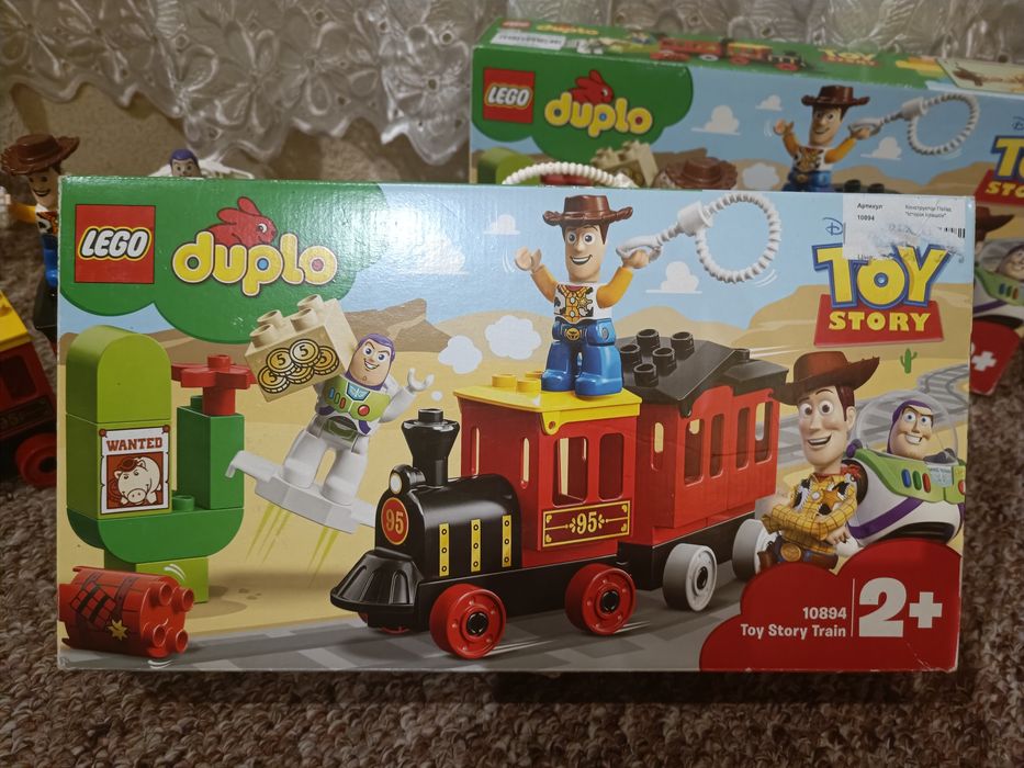 Lego Duplo поїзд 10894,  пожежна, буксирувальник.