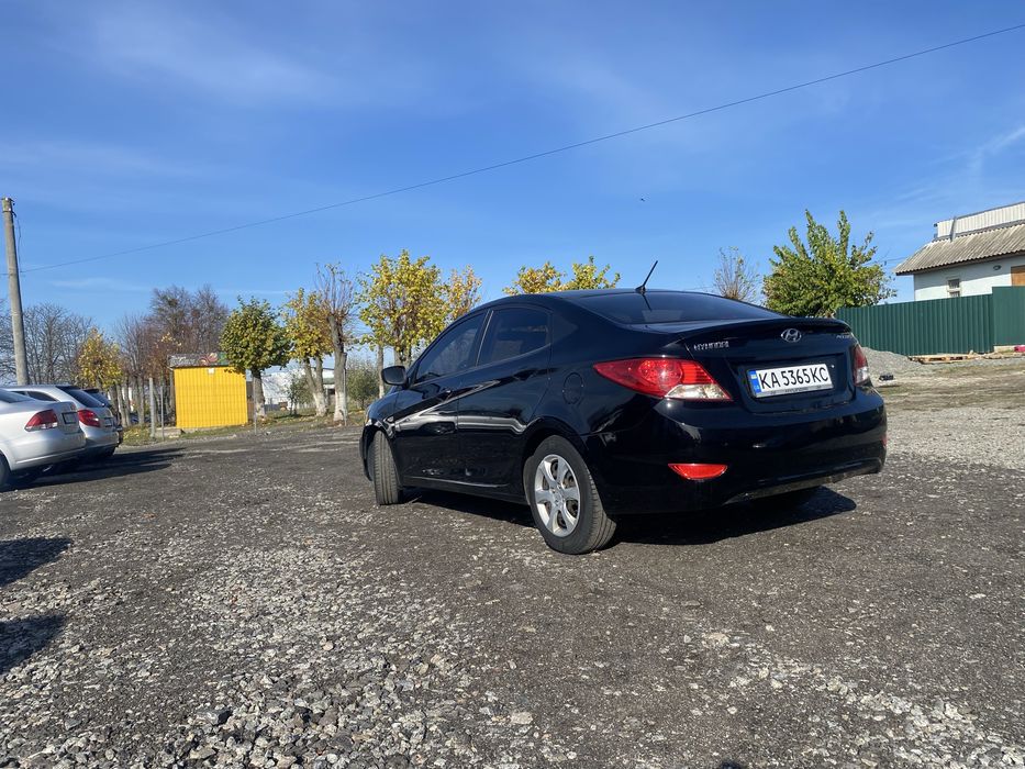Hyundai Accent 2011 рік