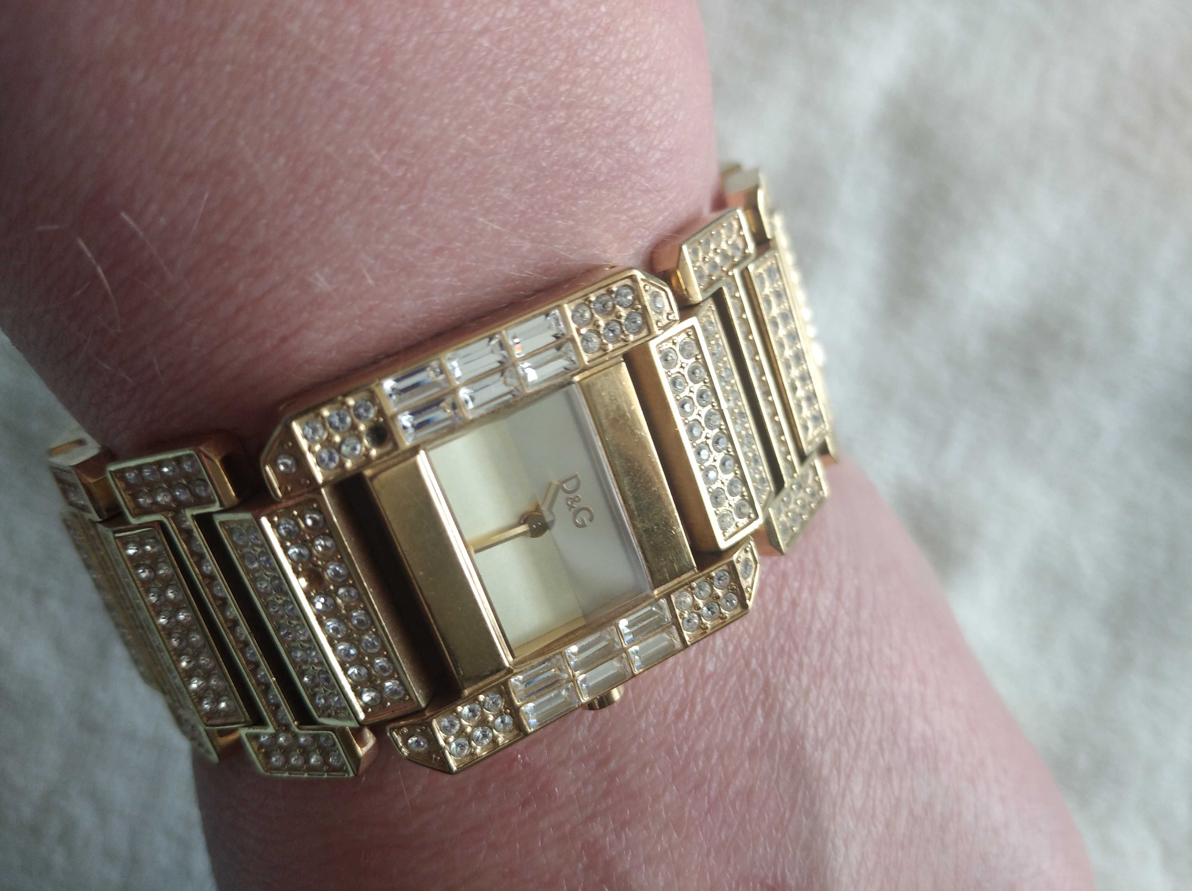 D&G DW0220 Королевские женские часы с кристаллами оригінальні