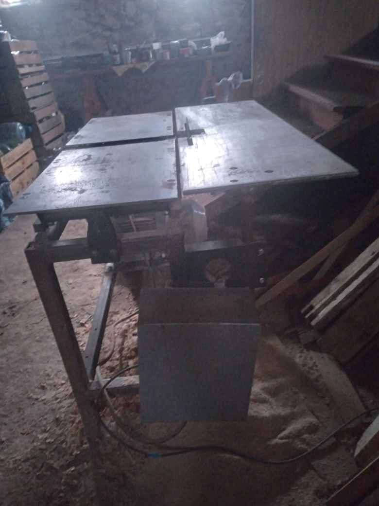 Продам циркулярку с фуканком