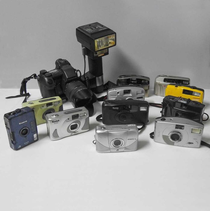 Várias máquinas fotográficas