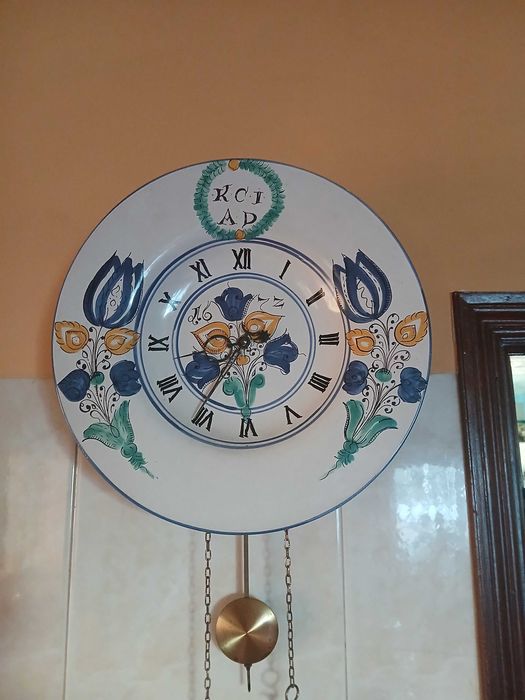 Relógio em loiça