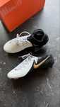 Nike Phantom Luna II Pro FG Black/Gold rozmiar 42, wkładka 26.5 cm