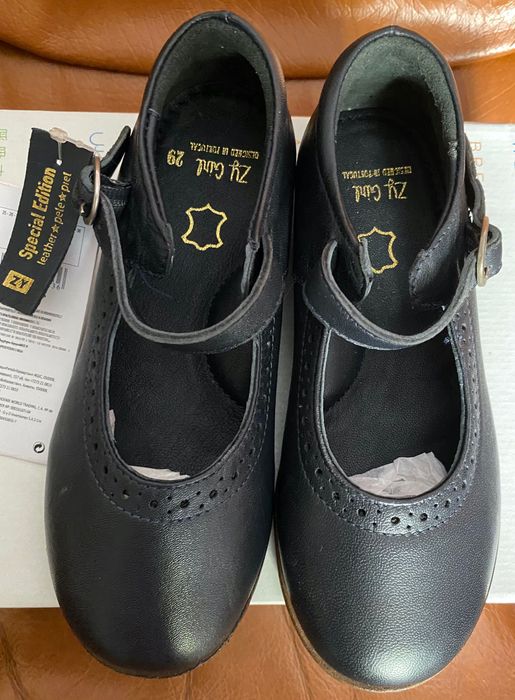 Sapatos em pele genuína azul escuro (nº28 ao nº34)
