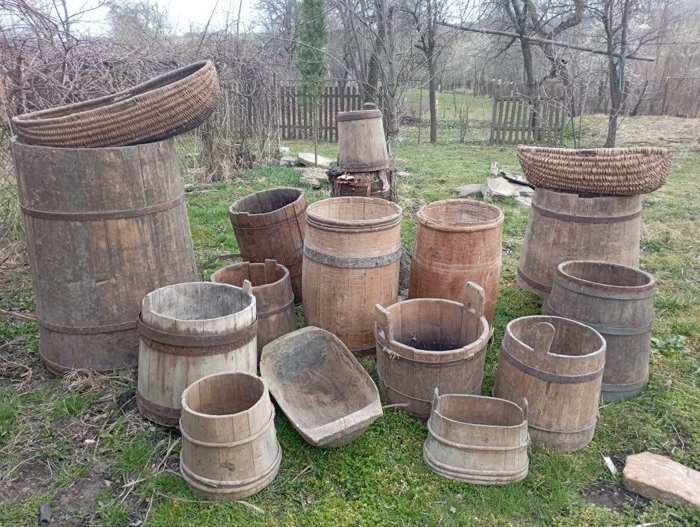 Продам  дерев'яні бочки,корита ступи,масляницв