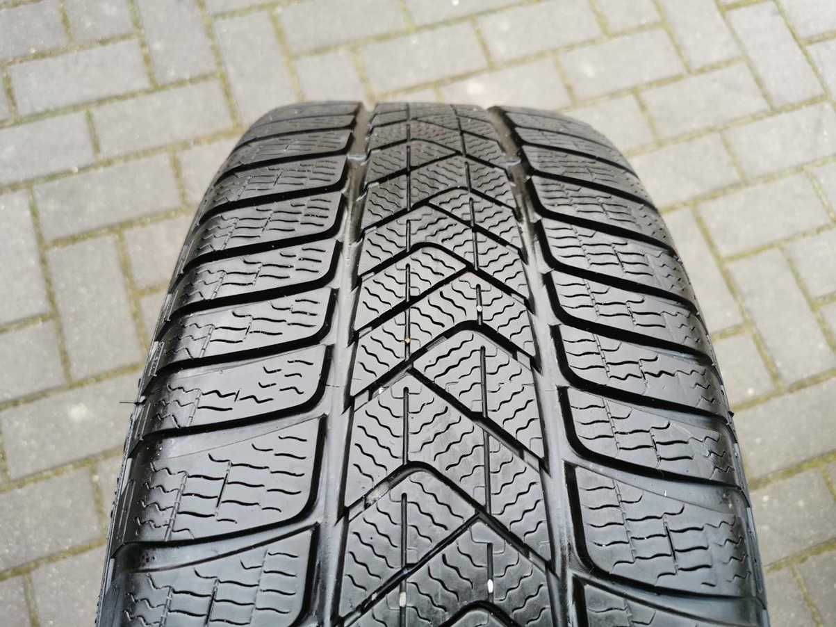 245/40 98V R19 PIRELLI Sottozero RunFlat 2022r 7mm Zimowe Opony 4szt