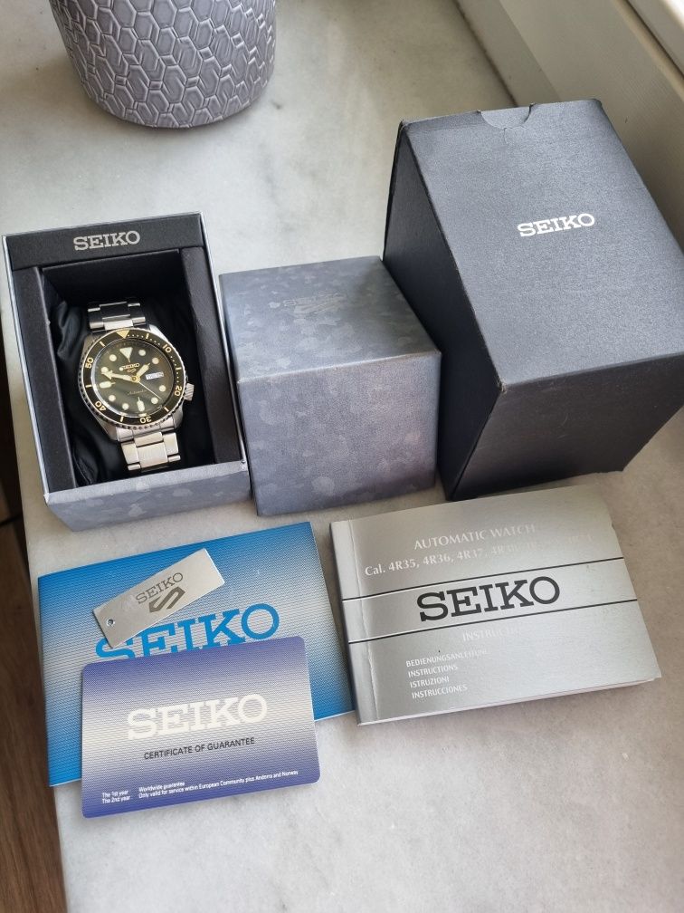 Seiko 5 Sports SRPD57K1 full set!