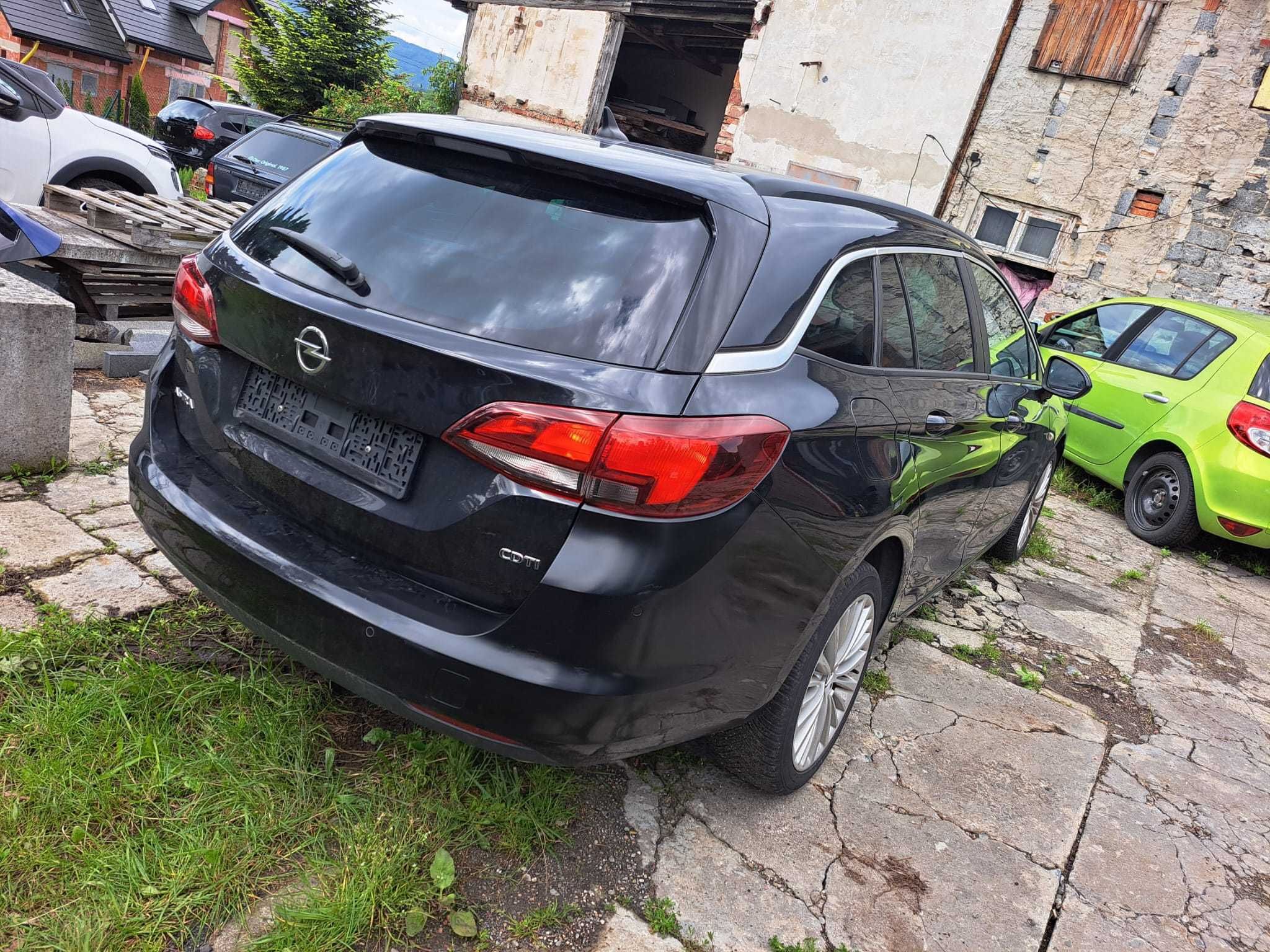 OPEL ASTRA K - Automat 1.6  136 ps - 2016 rok