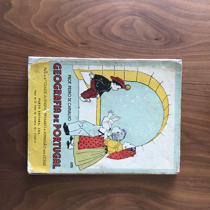 Livros de Geografia e História