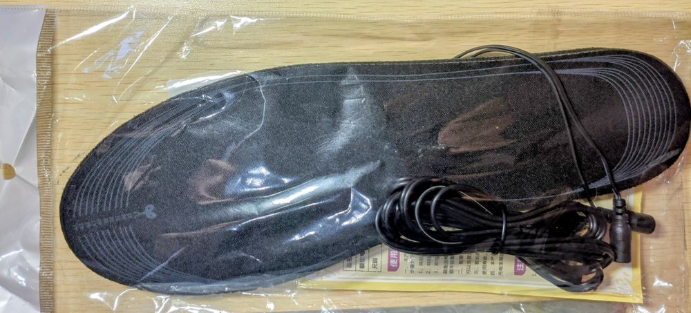 Універсальні устілки з підігрівом від USB