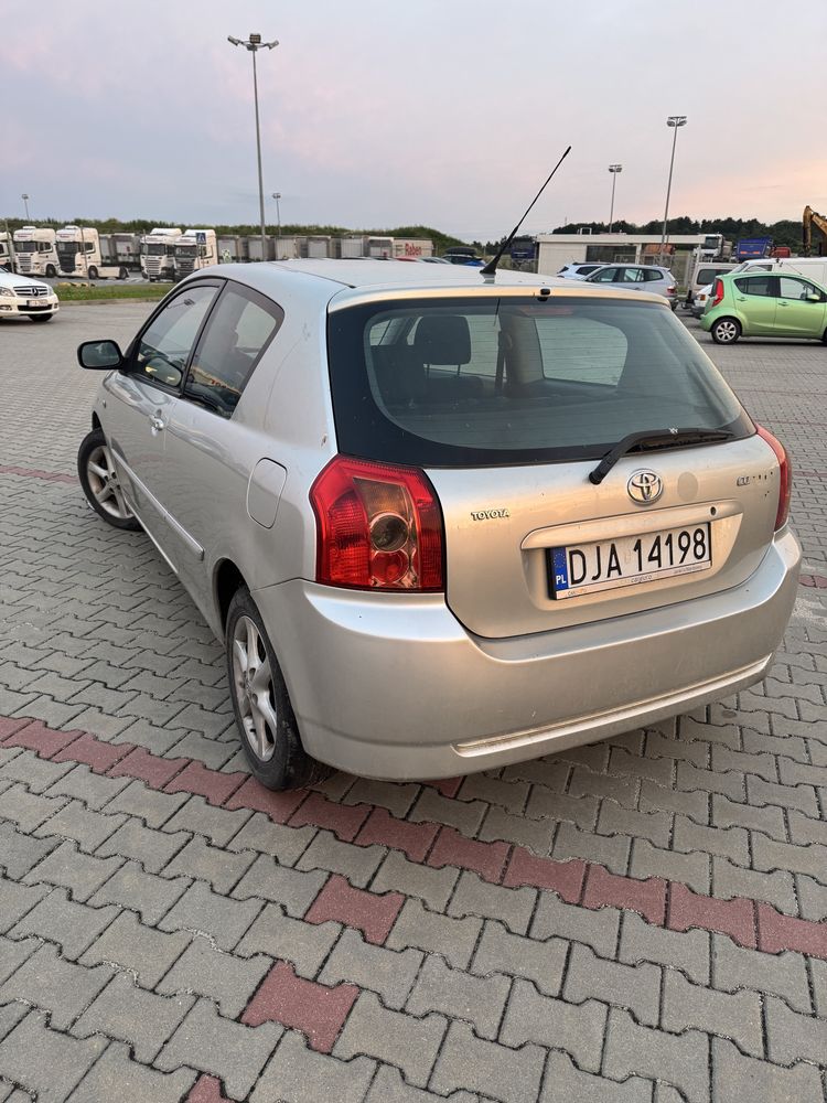 Toyota Corolla e12