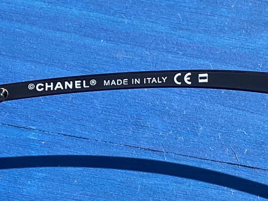Oculos sol chanel originais pretos com lente azul