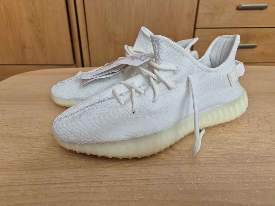 Adidas yeezy  Boost 350 v2 cream triple white CP9366
