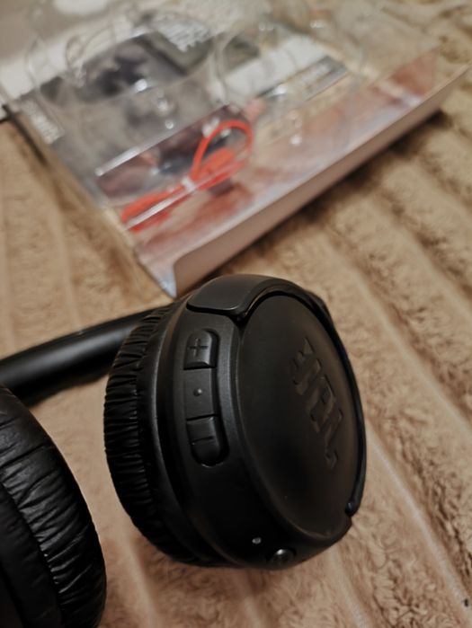 JBL Tune 510BT – бездротові навушники,