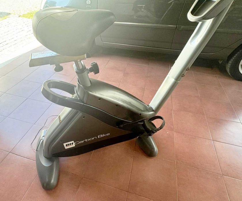 Bicicleta Estática BH Carbon Bike