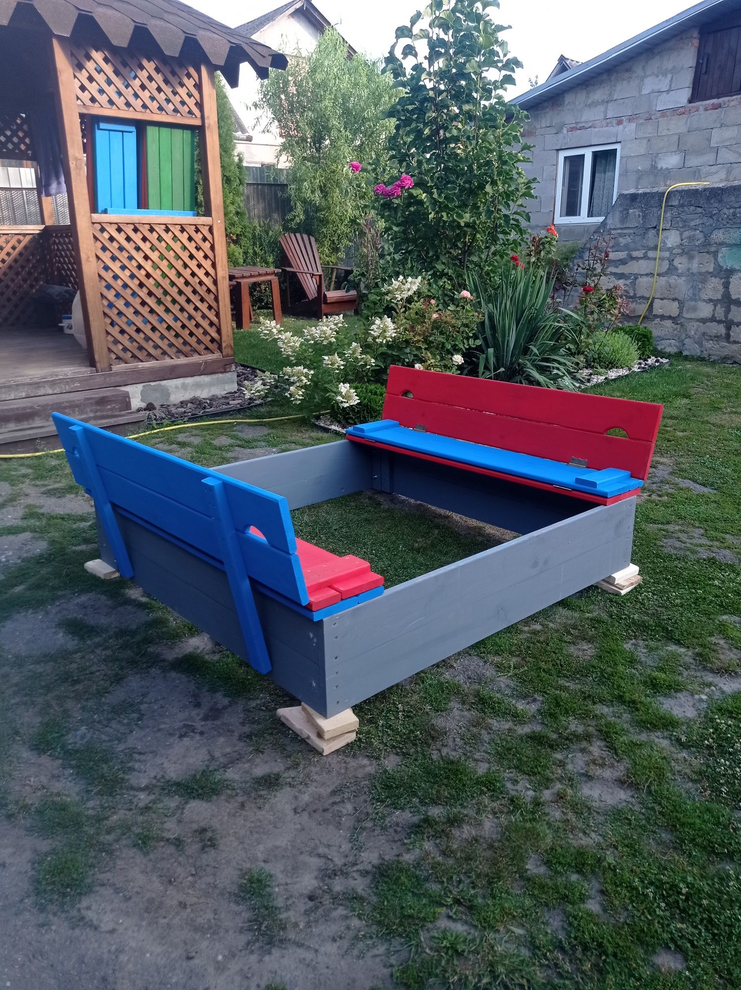 Пісочниця для дітей