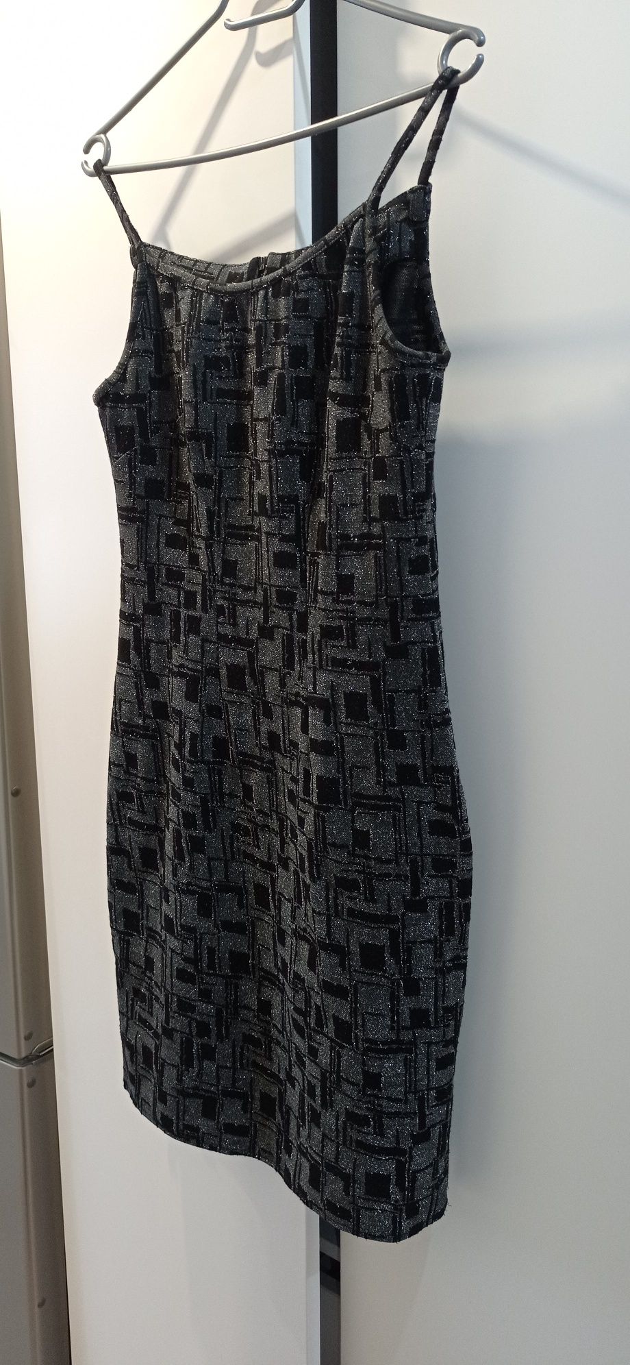 Sukienka srebrno czarna na sylwestra andrzejki  rozmiar M