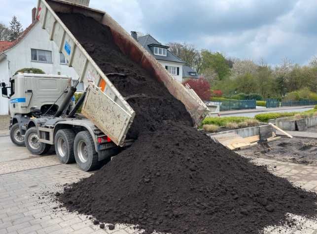 Idealna Ziemia na Trawnik do Trawnika Siana CZARNOZIEM Ogrodowa Czarna