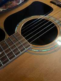 Vendo Guitarra Electroacústica Washburn Heritage D10SCE com case