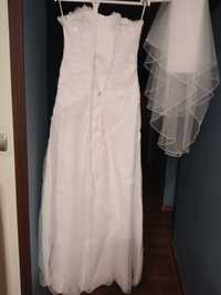 Suknia ślubna plus welon