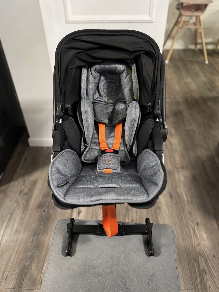 Fotelik Kiddy Evoluna i-Size 2 z bazą isofix