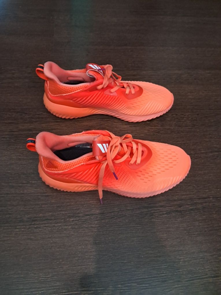 Кросівки adidas Alphabounce
