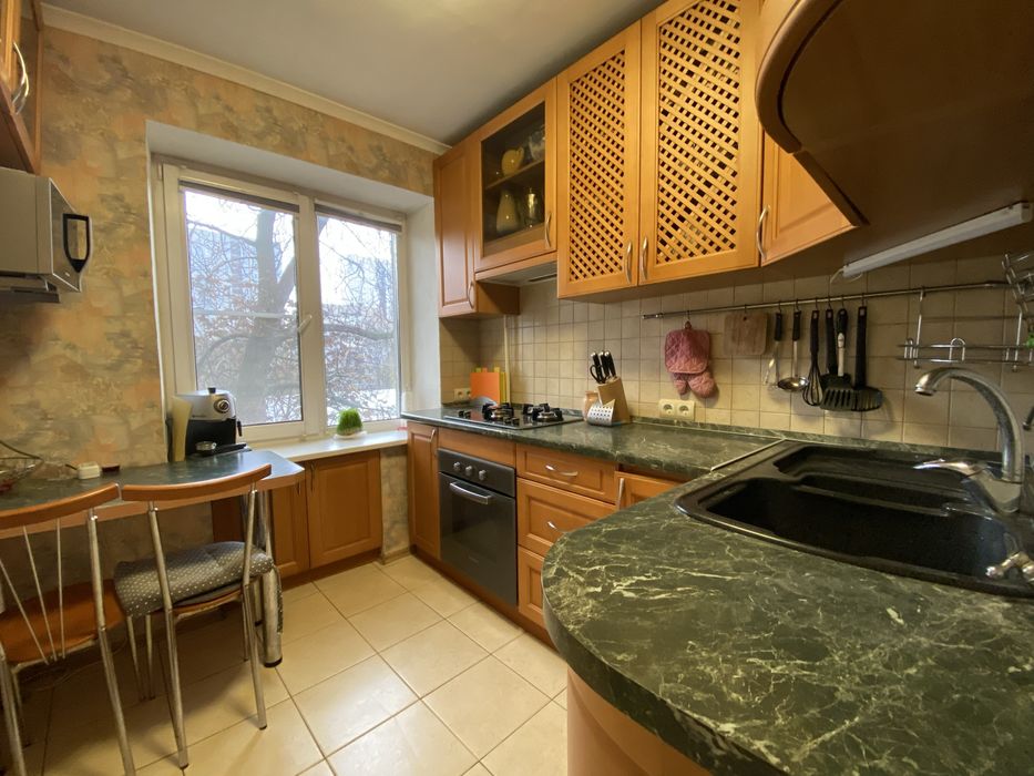 Пр Науки/ Гагарина 3 рн Сильпо нагорка центр