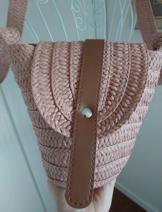 Bolsa de palha | tiracolo | rosa damasco | fecho mola | Nova