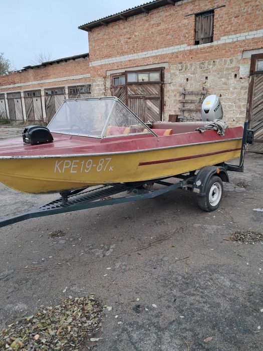 Човен Крим з мотором Honda 50 та лафетом