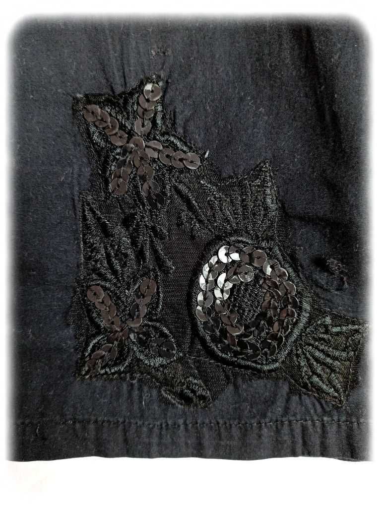 Spódnica rozkloszowana z haftem rozm. 36