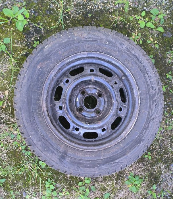 Диски стальные R14 4x100 с зимними покрышками Rosava 185/70