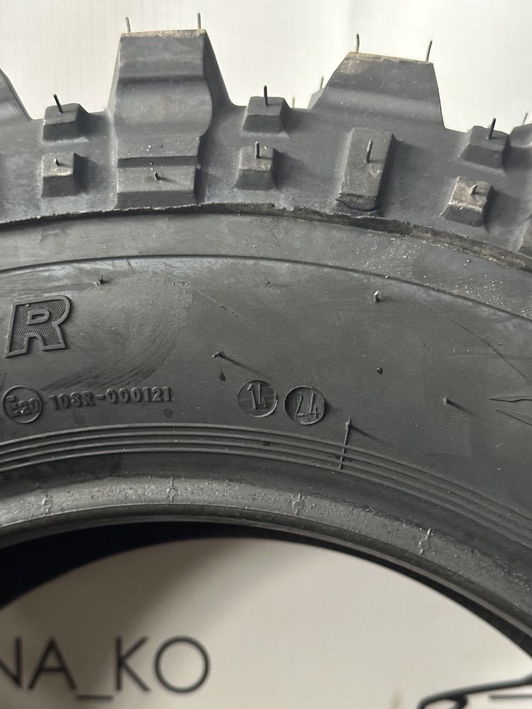 Шини 245/70 R16 нова (всесезонні)