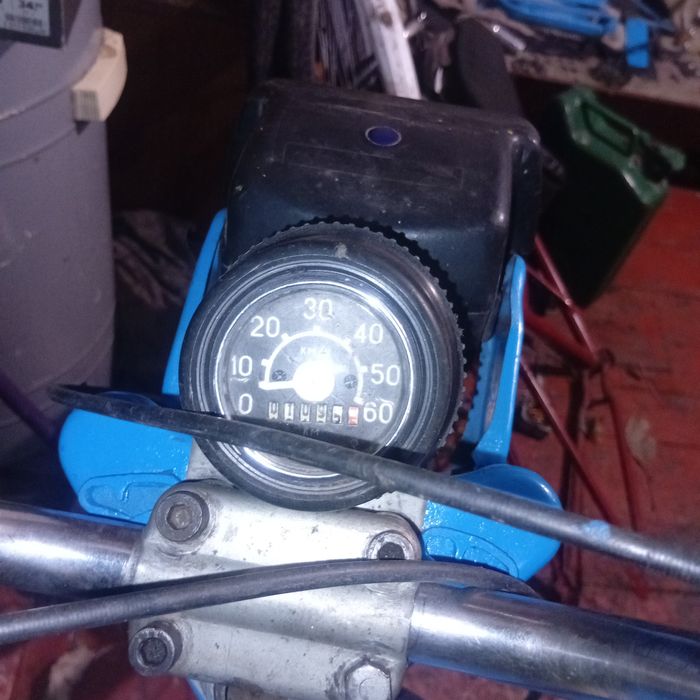 Продам запчасти к мопедам рига, карпаты