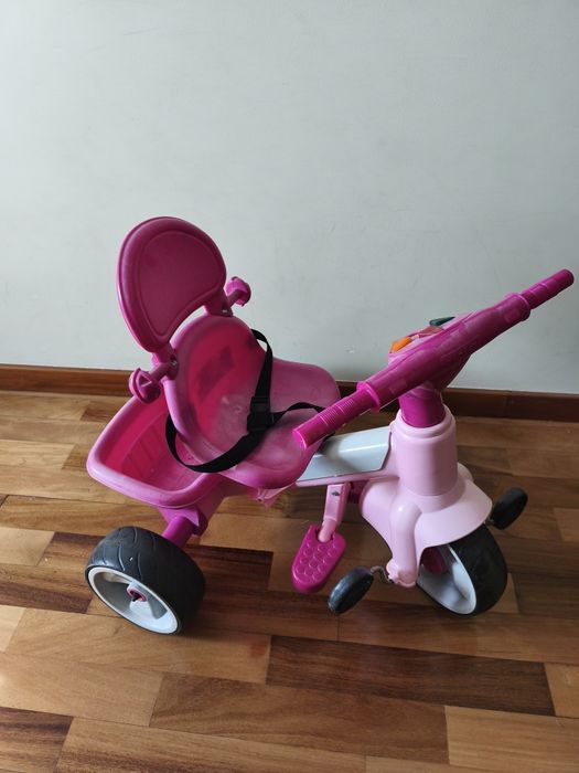 Triciclo.   Para criança