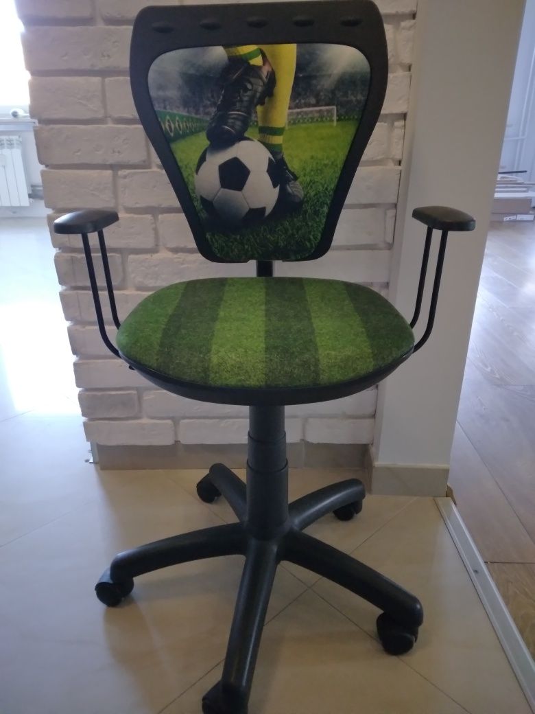 Fotel obrotowy, krzesło dla dziecka,  piłka nożna