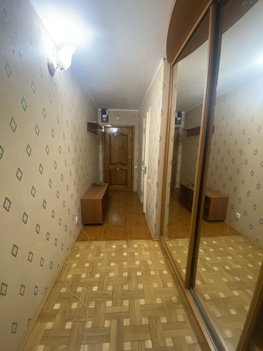 2 х кімнатна Квартира. Вулиця Соборна. Центр міста.