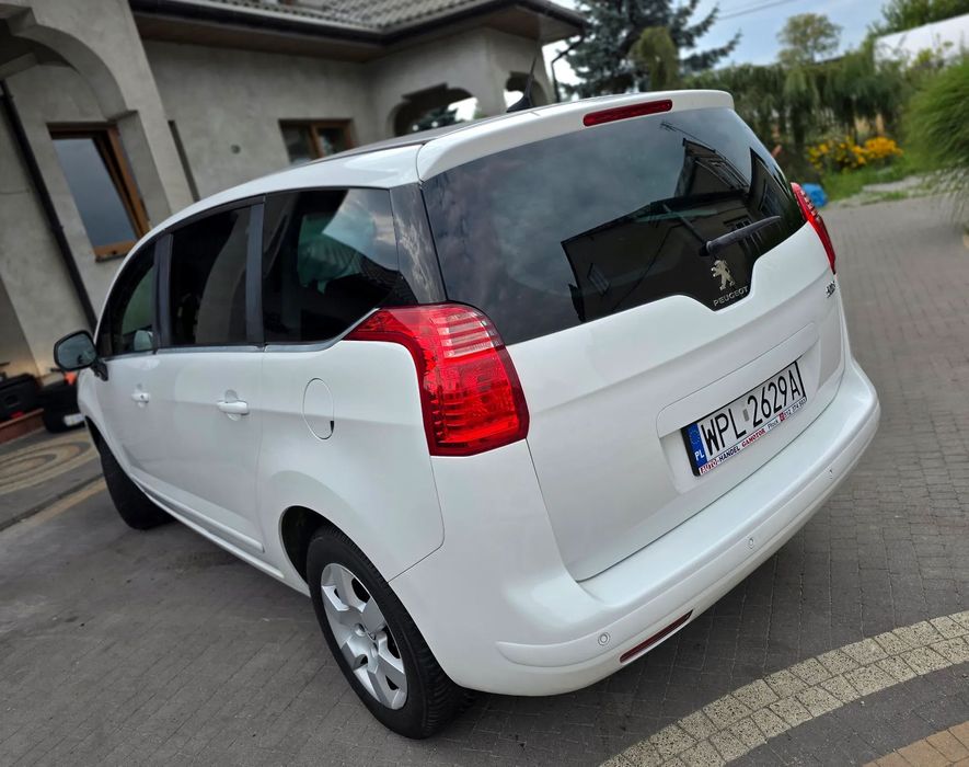 Peugeot 5008 LIFT 1.6 120KM klima nawi LED czujniki parkowania