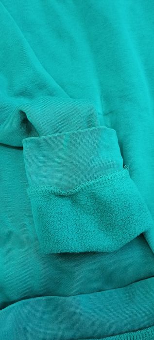 Продам детскую кофту