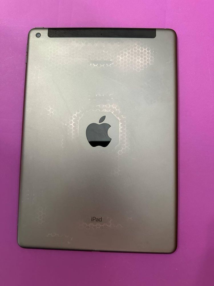 iPad 9, 64 lte. Сліди від чохла. Батарея 90%. 240$.