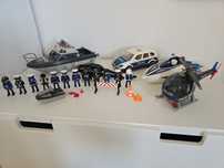 Playmobil zestaw policyjny + figurki