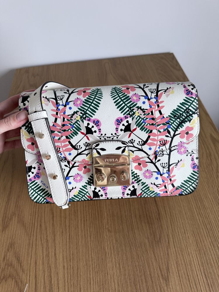 Сумка Furla metropolis оригінал  25х17х8 см + ремінь