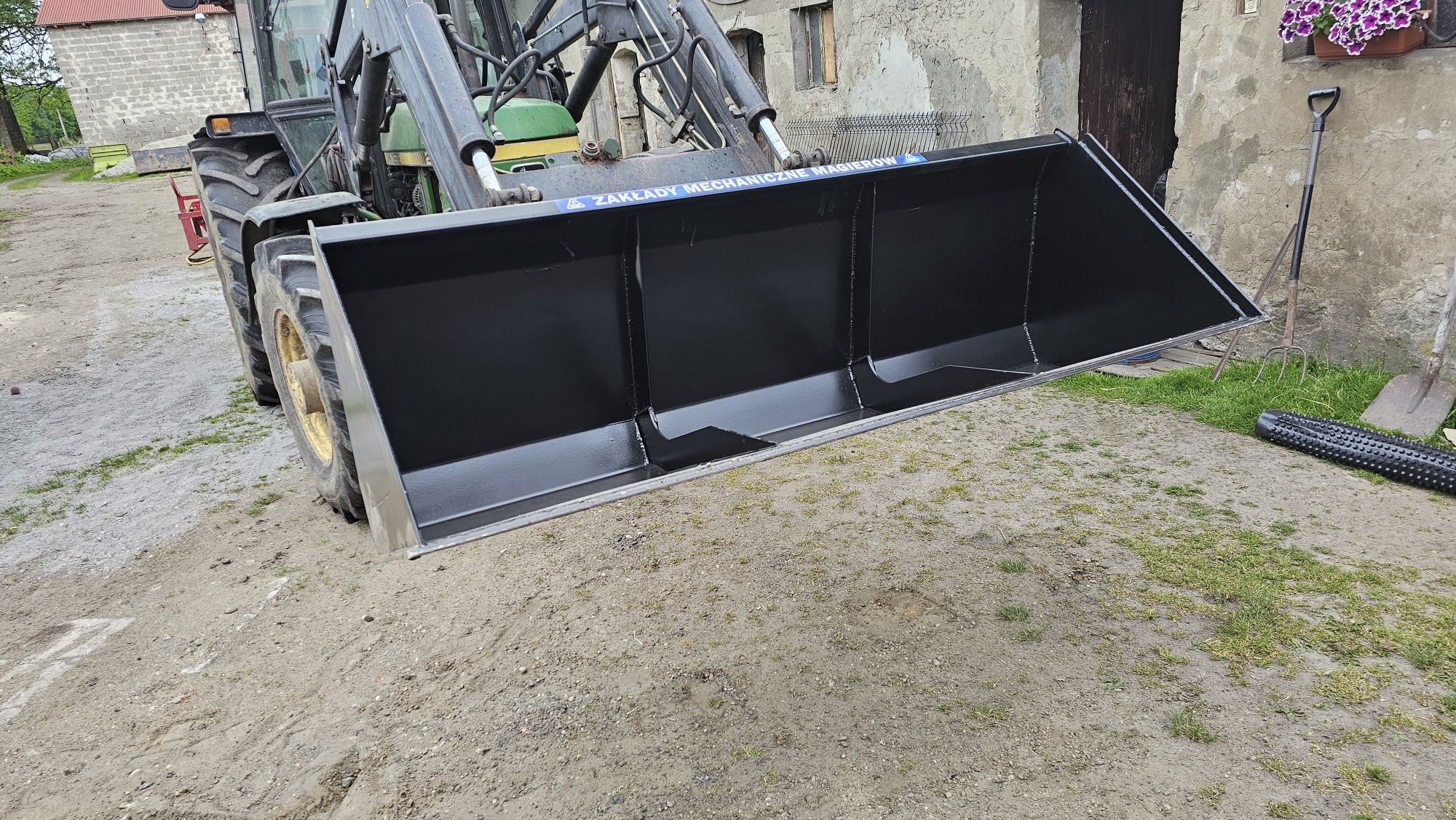 Łyżka szufla 200cm WZMOCNIONA mocowania Euro MANITOU Mailleux do tura