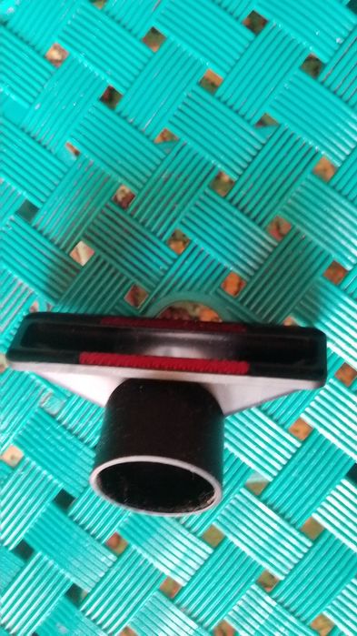 Щетки подойдут к любому пылесосу