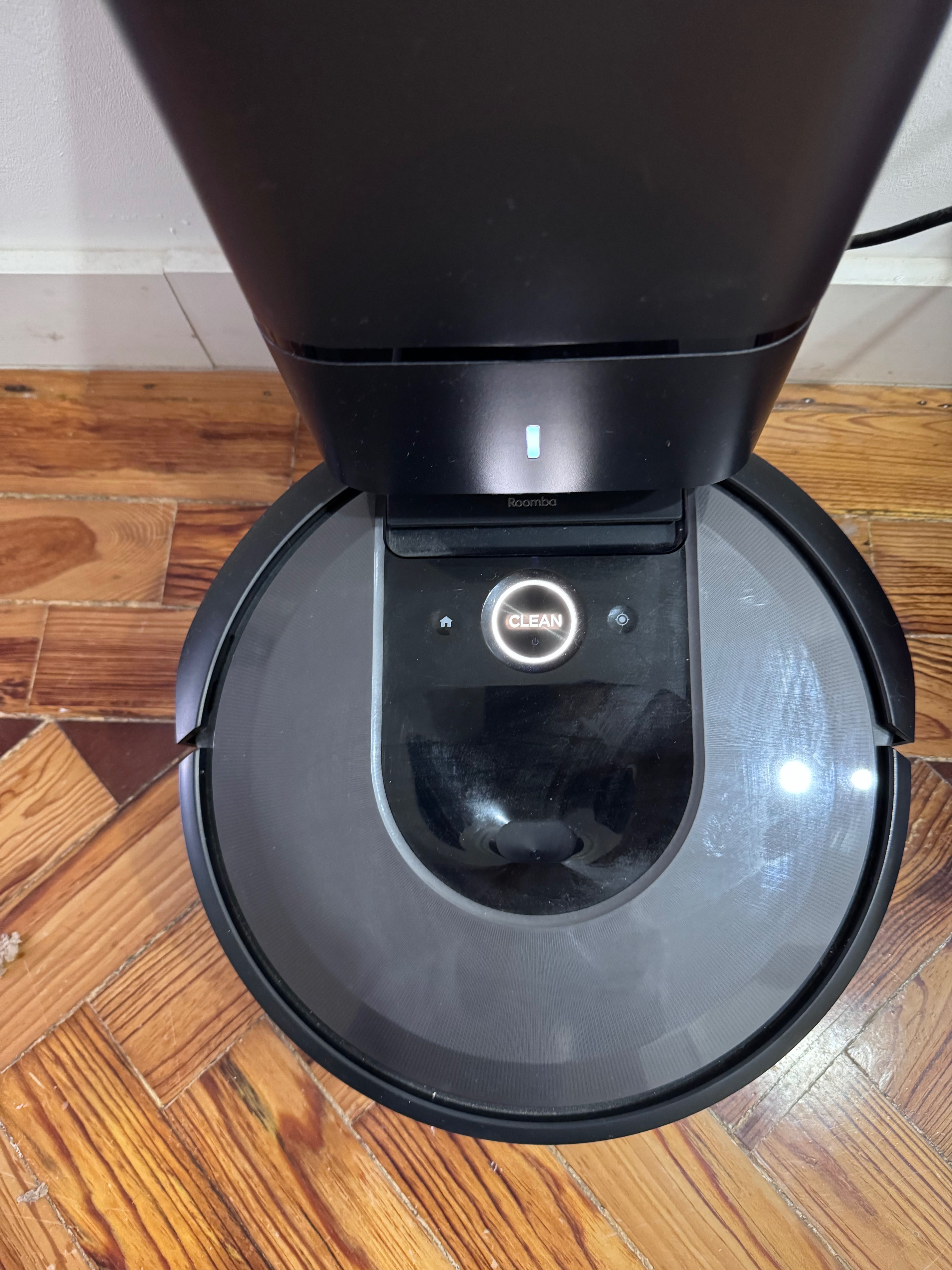 Robô Aspirador iRobot Roomba i8+