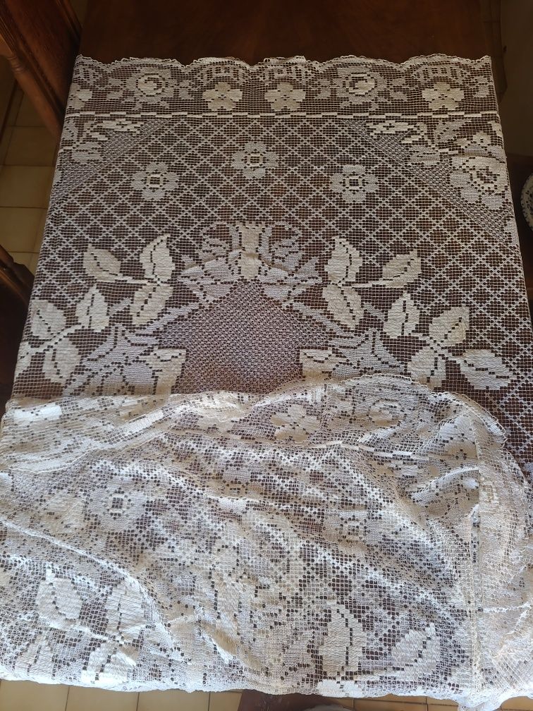 Toalhas de mesa feitas manualmente