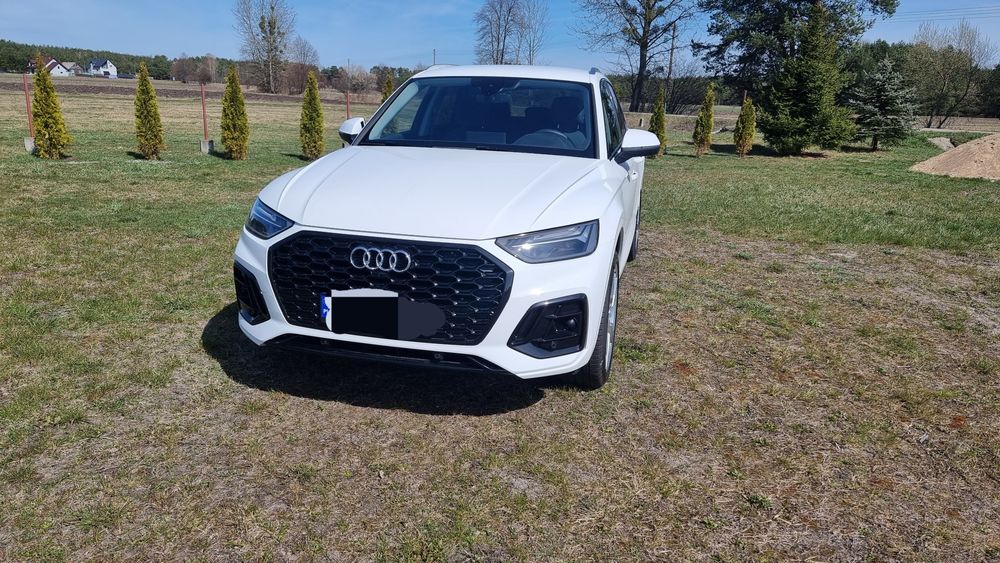 Audi Q5 s-line Quattro M-HEV Hybrid stan idealny niski przebieg