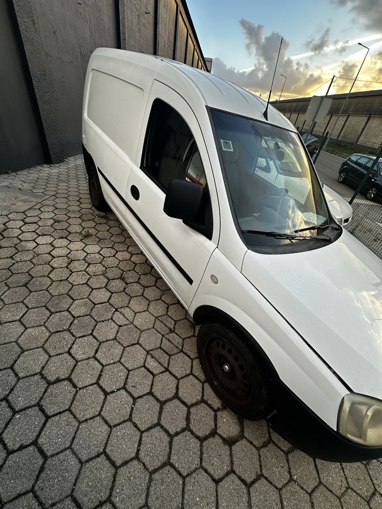 Carrinha opel combo 1.3
