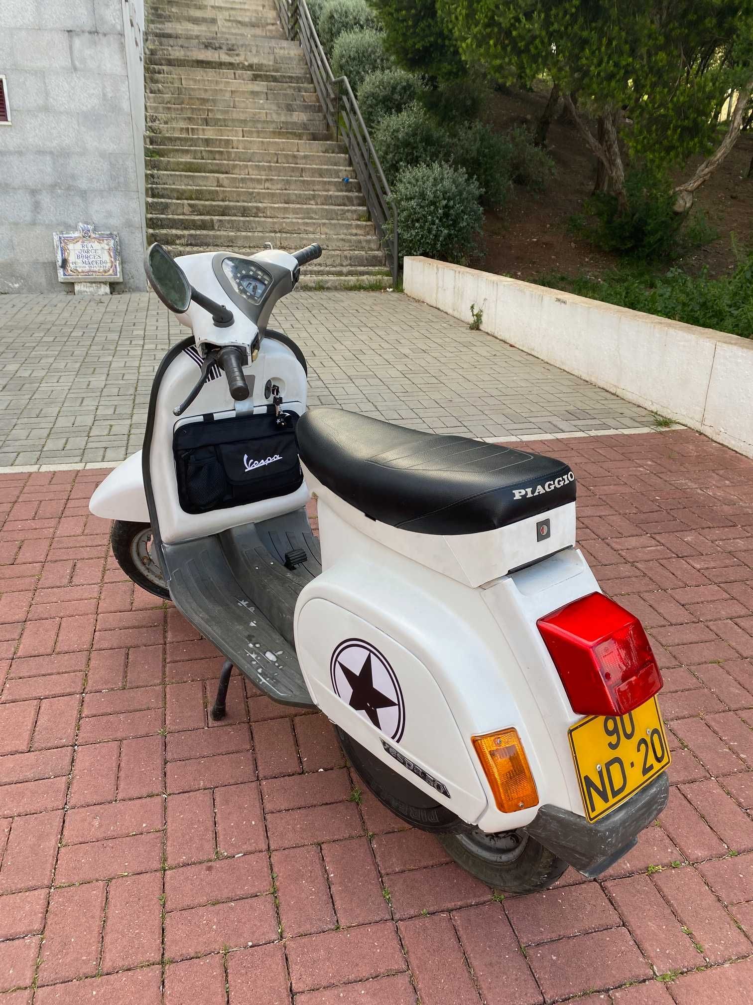 Vespa PK 50 FL2 clássica de 1991 em bom estado